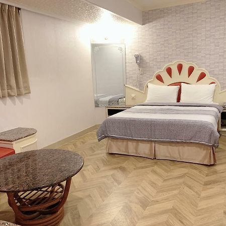 Jia Jia Hotel Йонгхе Екстериор снимка