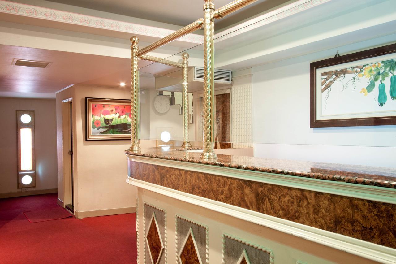 Jia Jia Hotel Йонгхе Екстериор снимка
